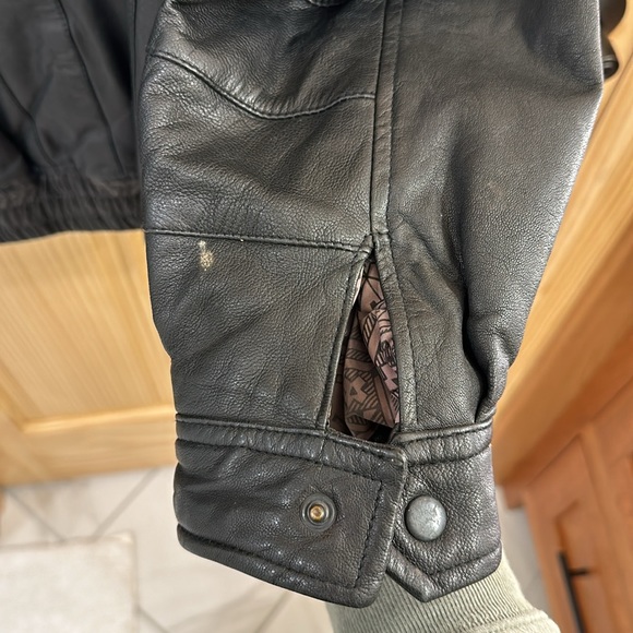 Black Leather Jacket with Brown Lining Size XL - Picture 10 of 15